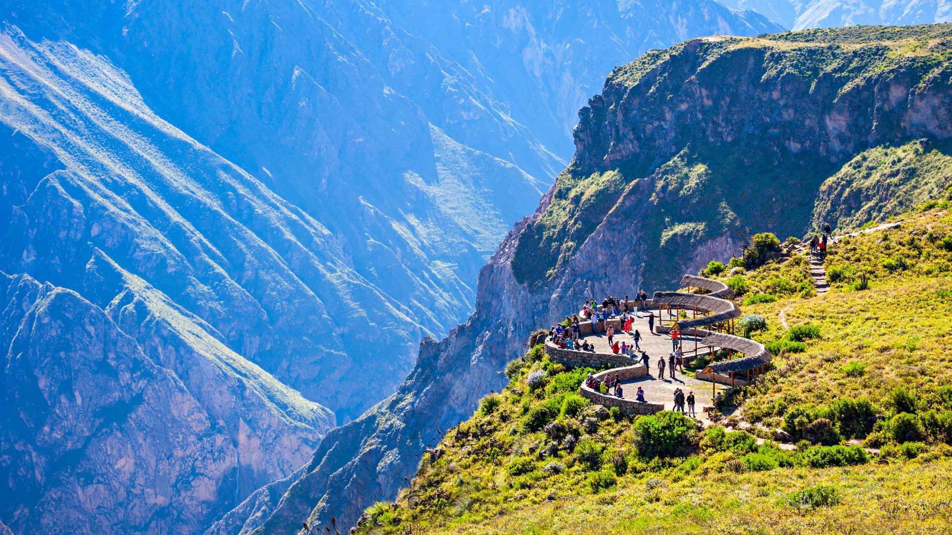 Colca Canyon: Condors and Deep Valleys
